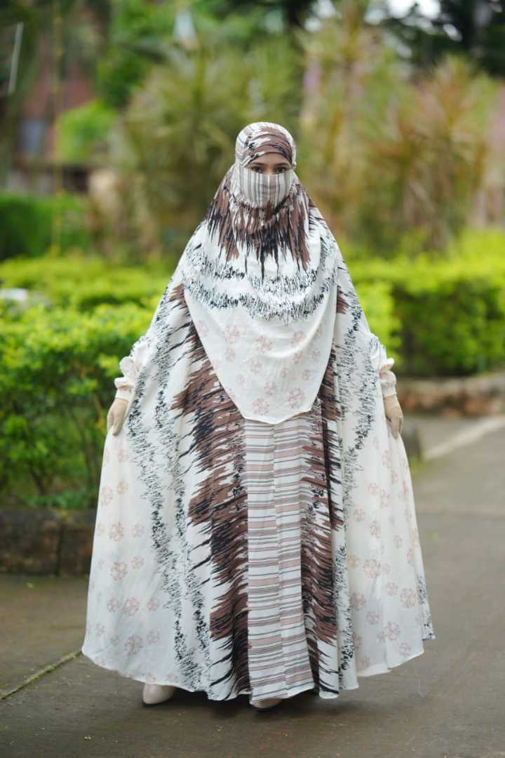 Luxury Long Abaya